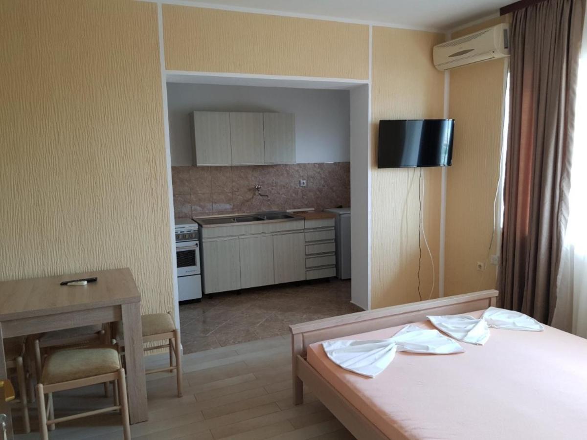 Apartments Popovic Ulcinj Bagian luar foto